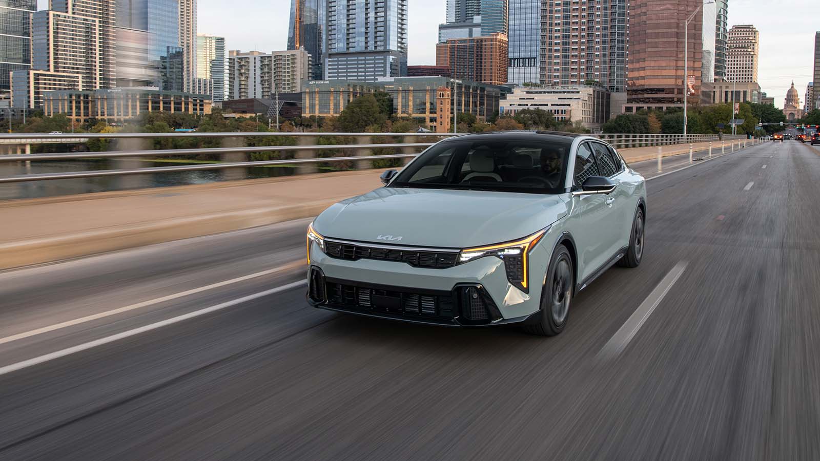 Kia K4