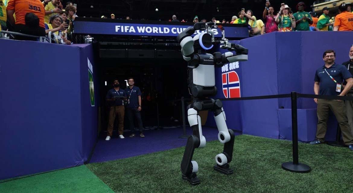 Atlas performs Erling Haaland’s signature goal celebration.