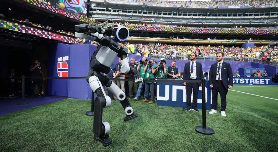 Atlas recreates Harry Kane’s signature goal celebration.