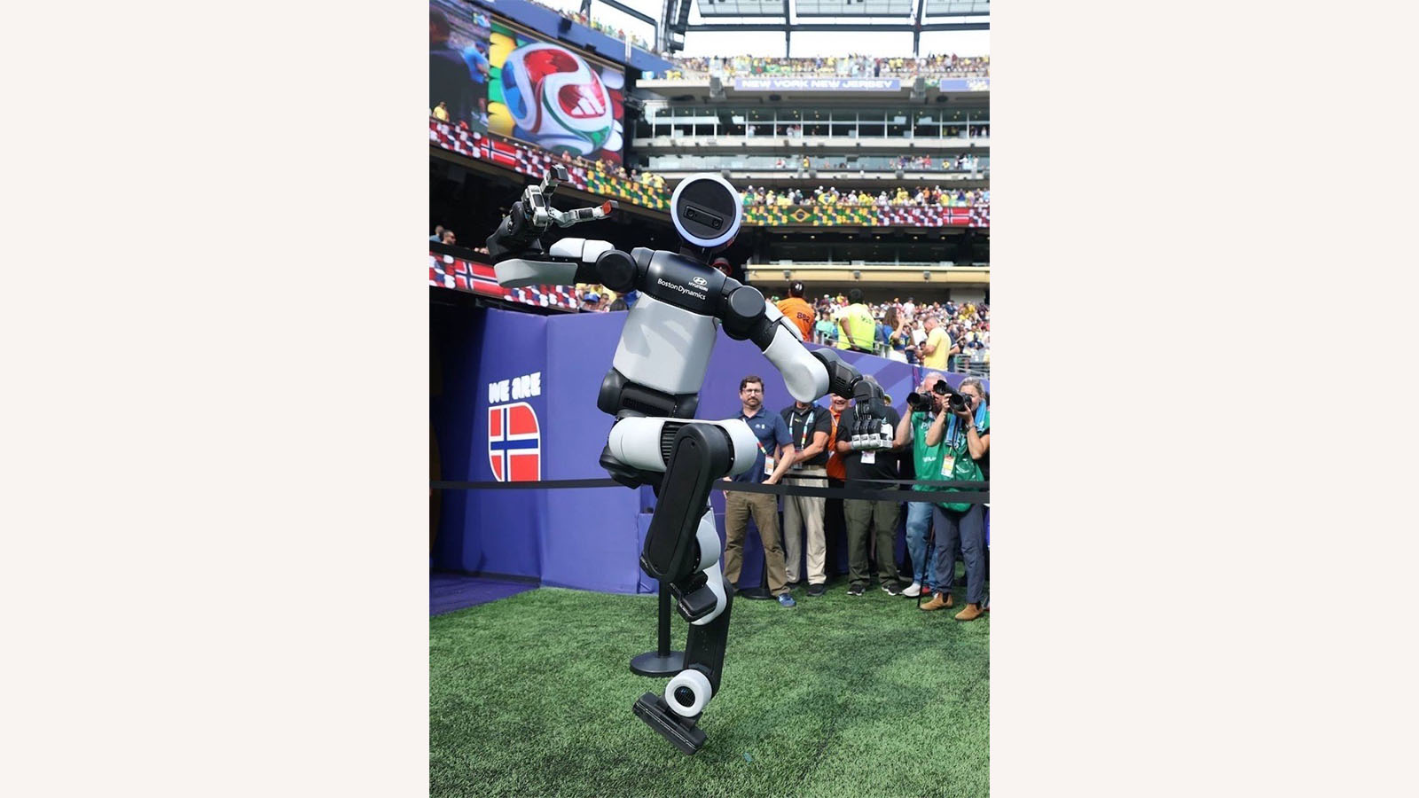 Atlas recreates Harry Kane’s signature goal celebration.
