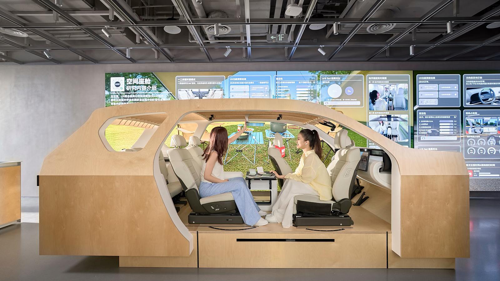 Space Buck in the UX Test Zone. Participants can engage directly in UX research processes from a developer's standpoint, assessing UX items and contributing to the optimization of future vehicles and innovative technologies.